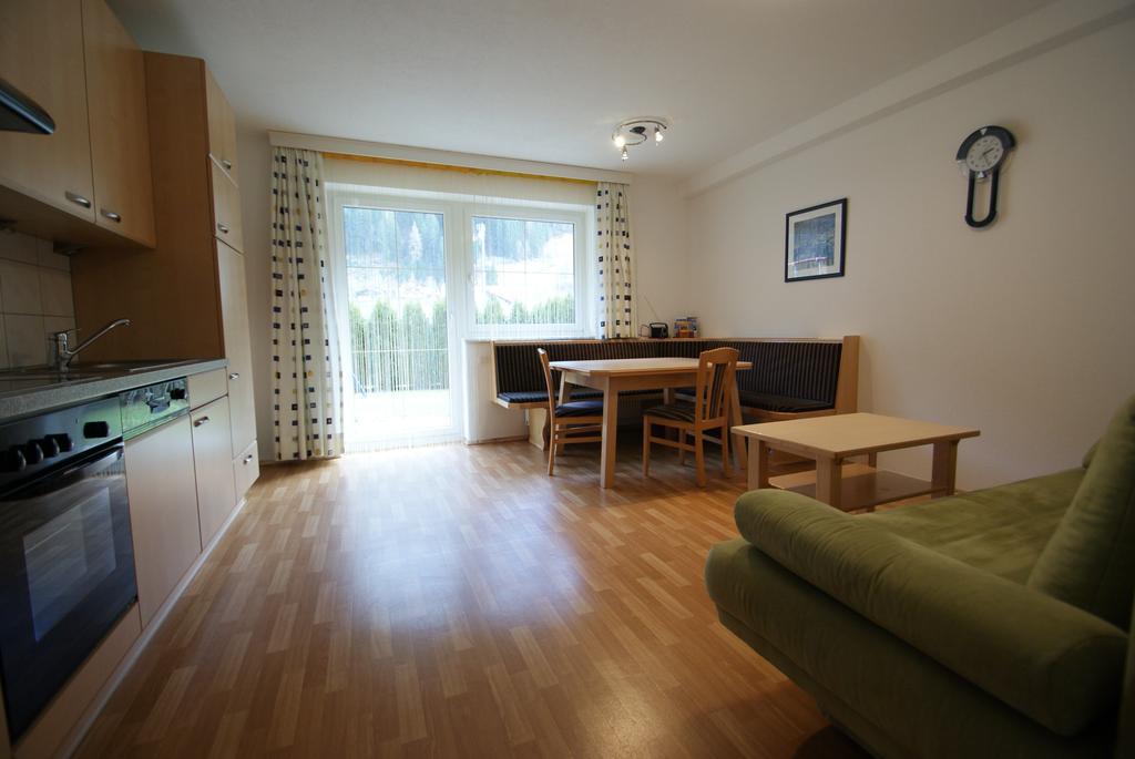 Apart Nicole Apartment ซี ภายนอก รูปภาพ